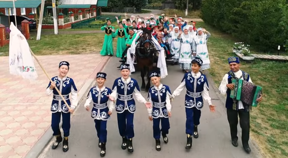 Премьера: «Сабантуй бүген бездә» җырына клип!