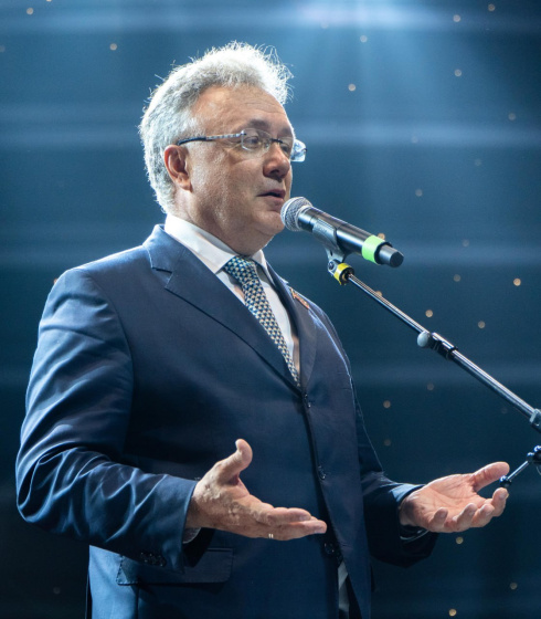 Туган көнегез белән, хөрмәтле Илшат Юныс улы!