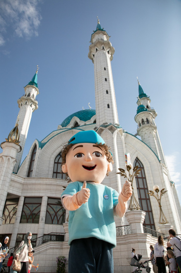 Республика көне!