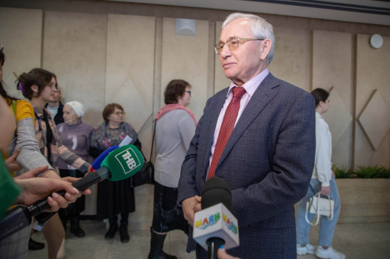  Рамилә Әхмәтзакир кызы Сәхабетдинова Разил Вәлиев белән хушлашу сүзләрен җиткерде