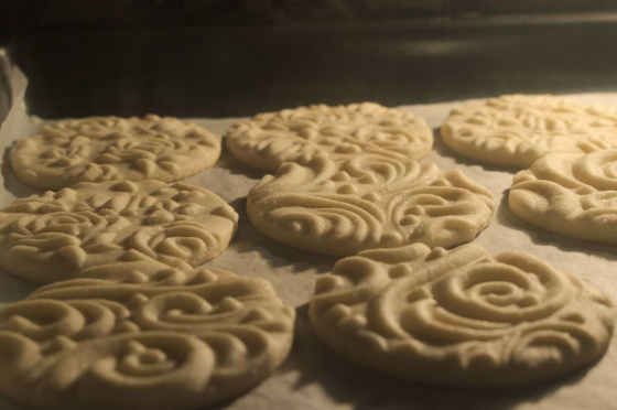 Язилә милли печенье пешерергә өйрәтә