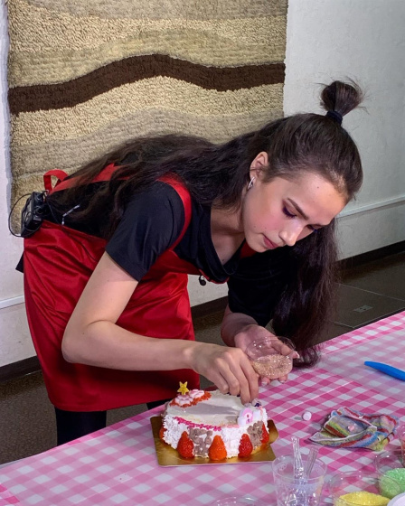 ﻿Алина Загитова өчпочмак пешерер