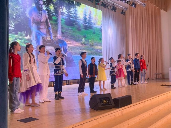 Бүген «Балачак җыры» концерты Казанның 183 гимназиясендә үтте! 