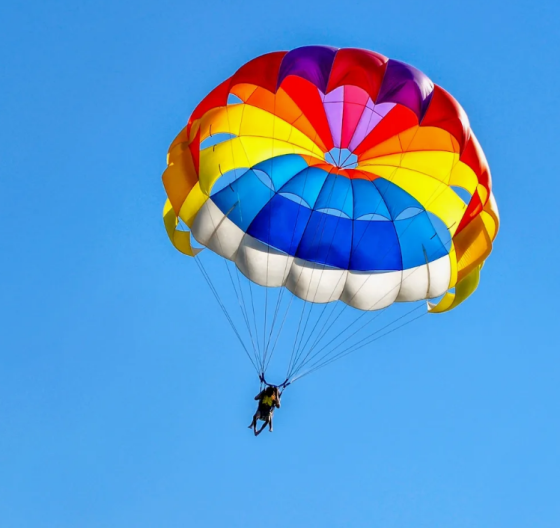 Парашют үзенең 239 еллыгын билгеләп үтә