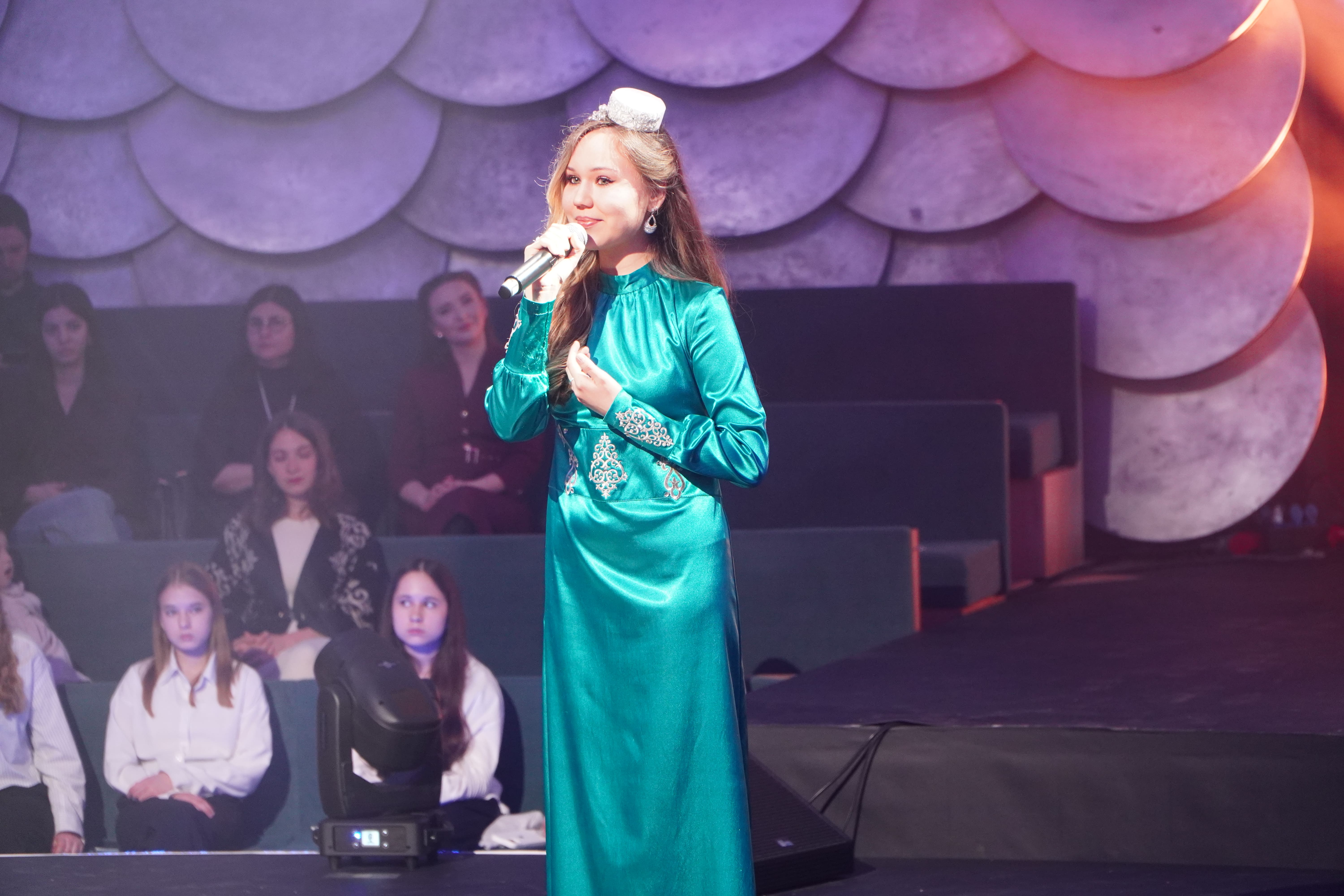 Татар сүзе - Тукай сүзе