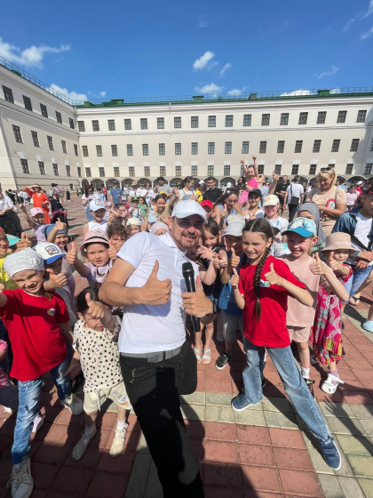 «ШАЯН ТВ» каналы балаларны зур бәйрәмгә җыйды